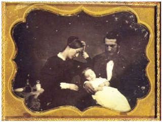 Illustration for article titled The Strangest Tradition of the Victorian Era: Post-Mortem Photography
